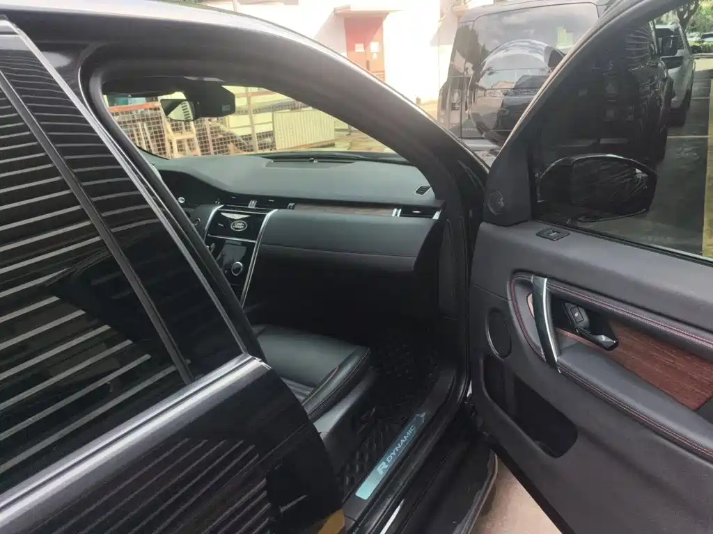 Land Rover Discovery Sport — миниатюра 18