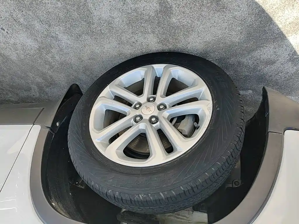Chevrolet Trax — миниатюра 23