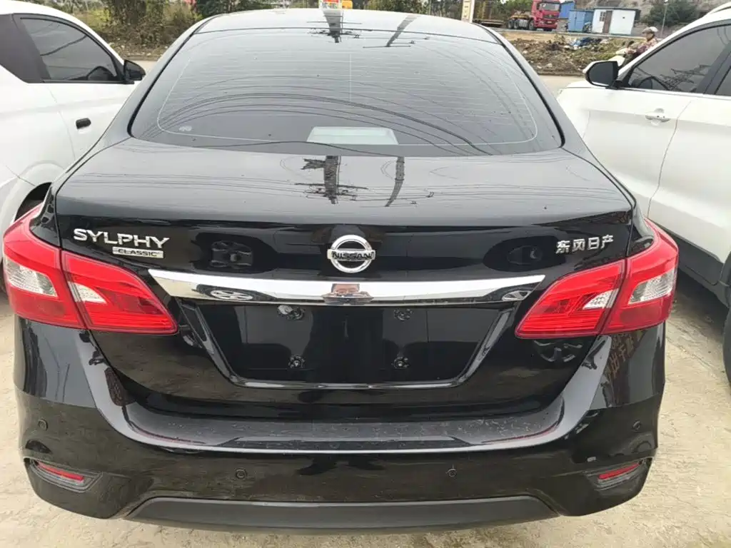 Nissan Sylphy — миниатюра 6