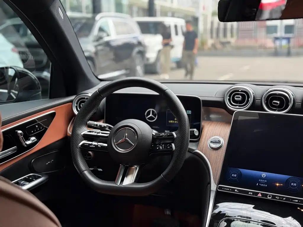 Mercedes-Benz GLC — миниатюра 21