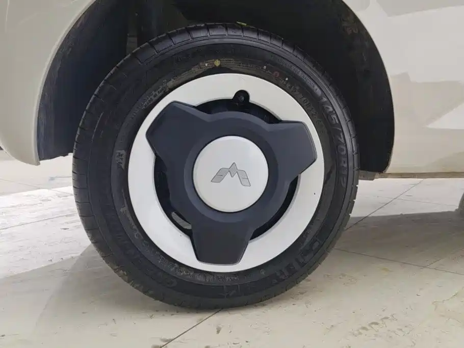 Wuling MINIEV — миниатюра 6