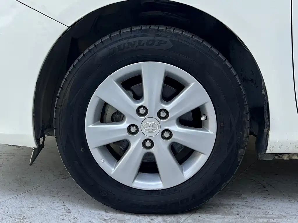 Toyota Corolla — миниатюра 6