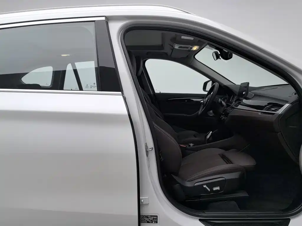 BMW X1 — миниатюра 23