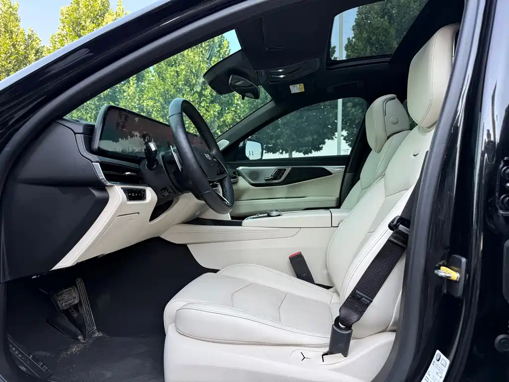 Cadillac CT6 — миниатюра 5
