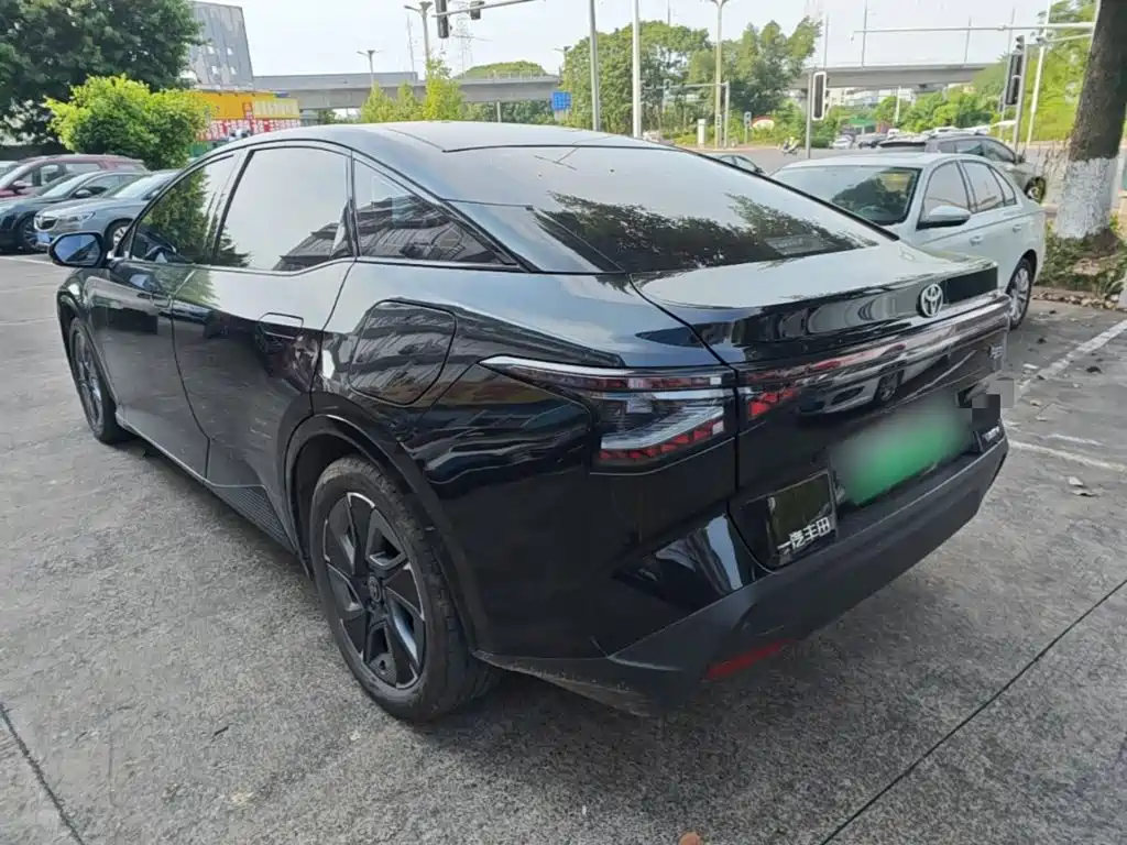 Toyota bZ3 — миниатюра 5