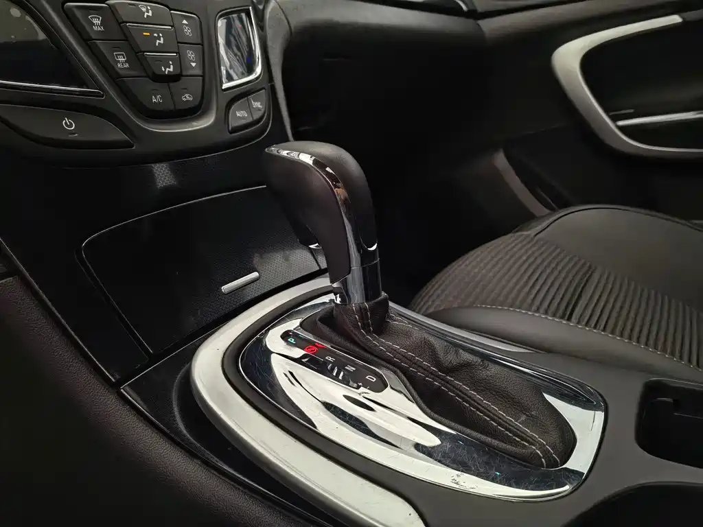 Buick Regal — миниатюра 13