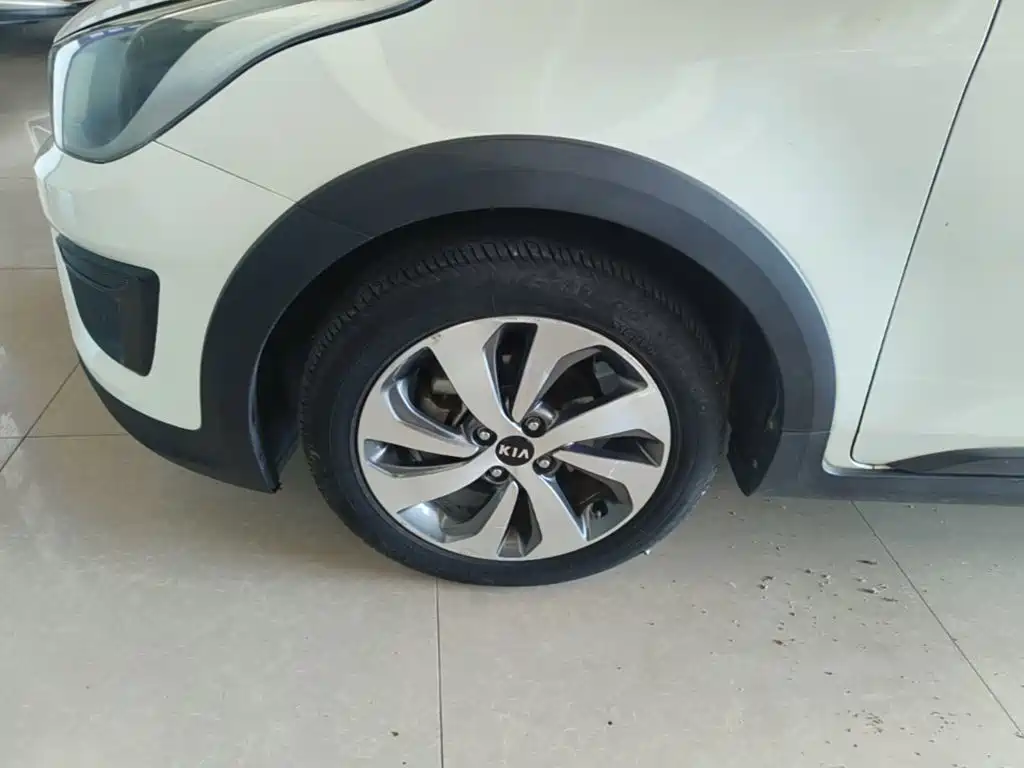 Kia KX Cross — миниатюра 23