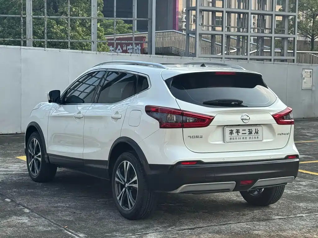 Nissan Qashqai — миниатюра 11