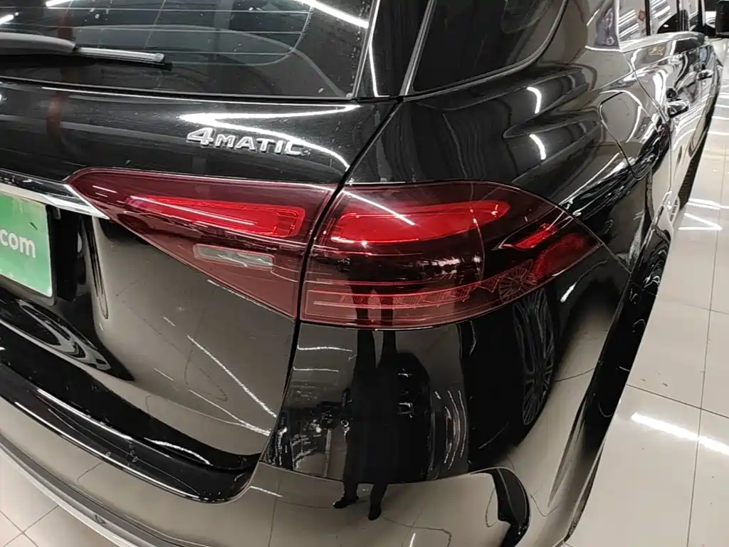 Mercedes-Benz GLE (Import) — миниатюра 8