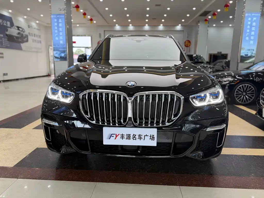 BMW X5 2022 xDrive 40Li Premium M Sport
