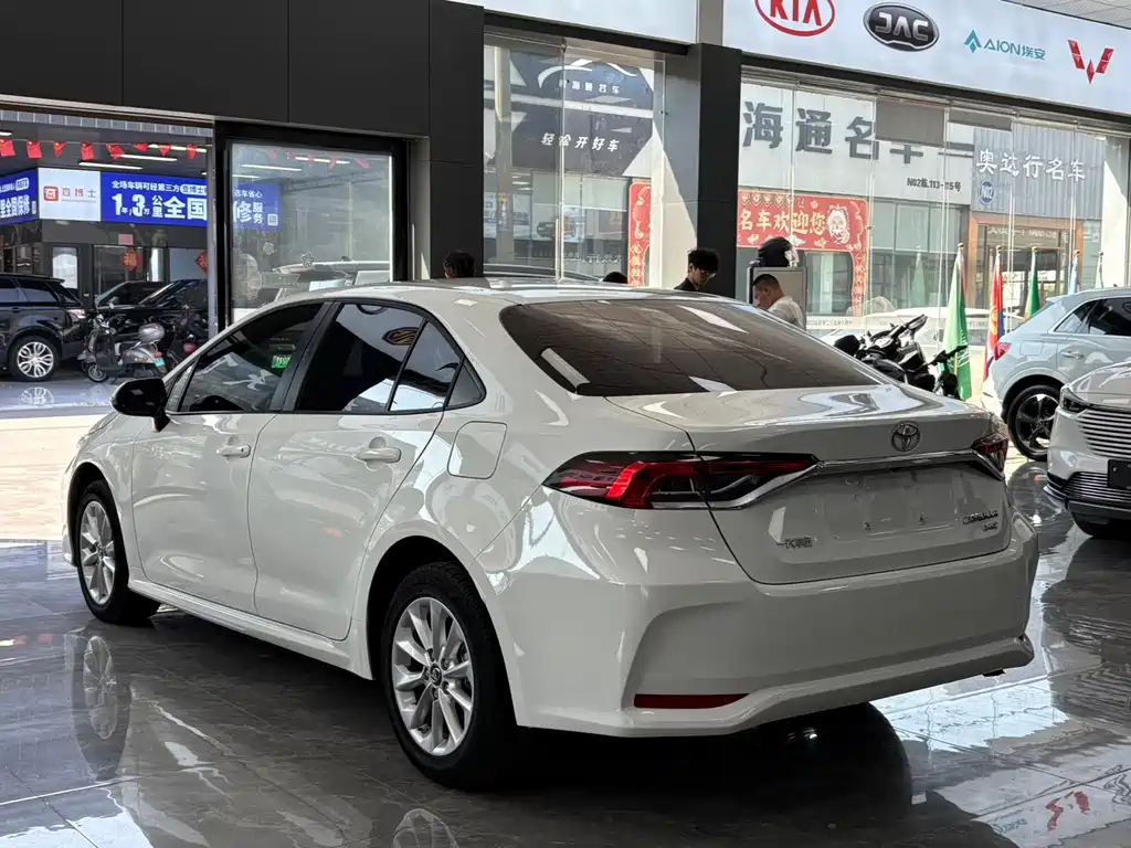 TOYOTA COROLLA