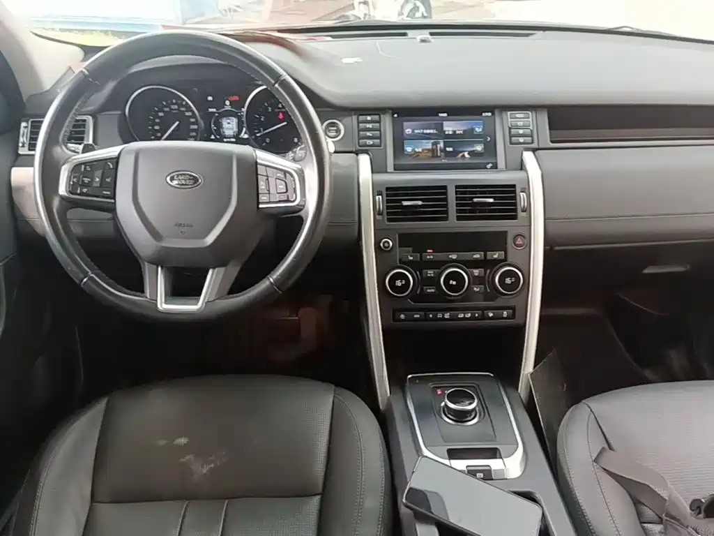Land Rover Discovery Sport — миниатюра 10
