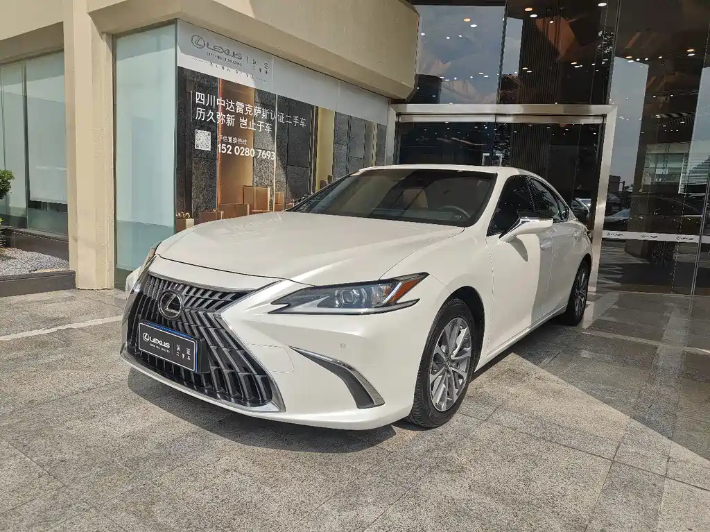 Lexus ES — миниатюра 2