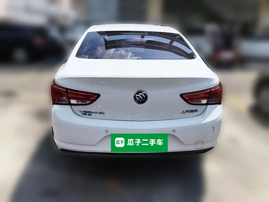 Buick Verano — миниатюра 8