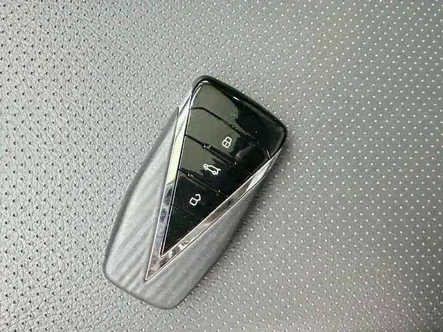 Venucia V — миниатюра 20