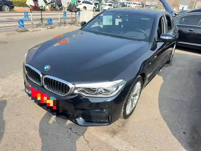 BMW 5 SERIES