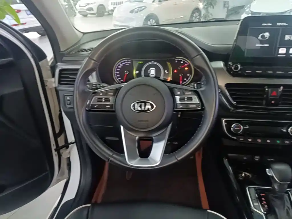 Kia Sportage — миниатюра 11