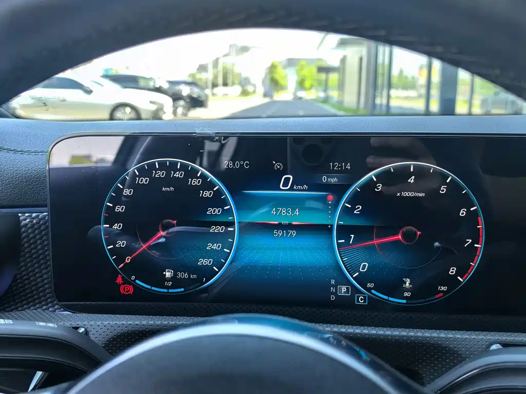 Mercedes-Benz A-Class — миниатюра 17