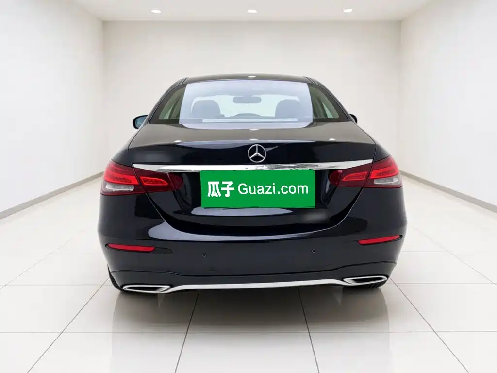 Mercedes-Benz E-Class — миниатюра 3
