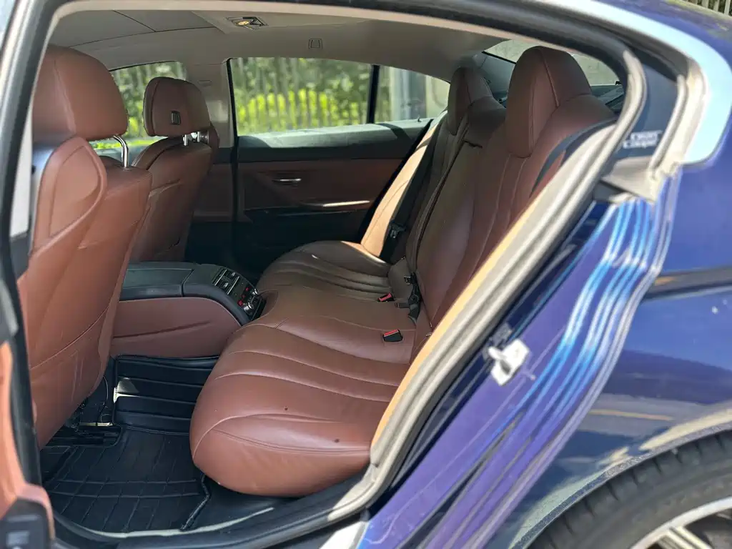 BMW 6 Series — миниатюра 7