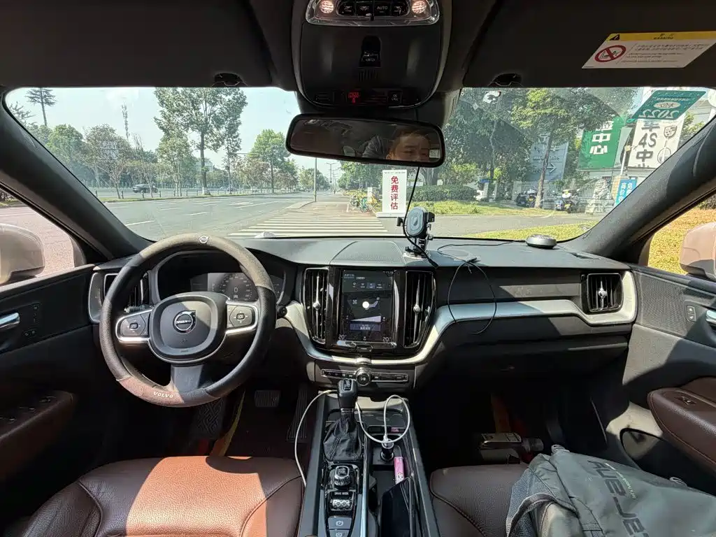 Volvo XC60 — миниатюра 13