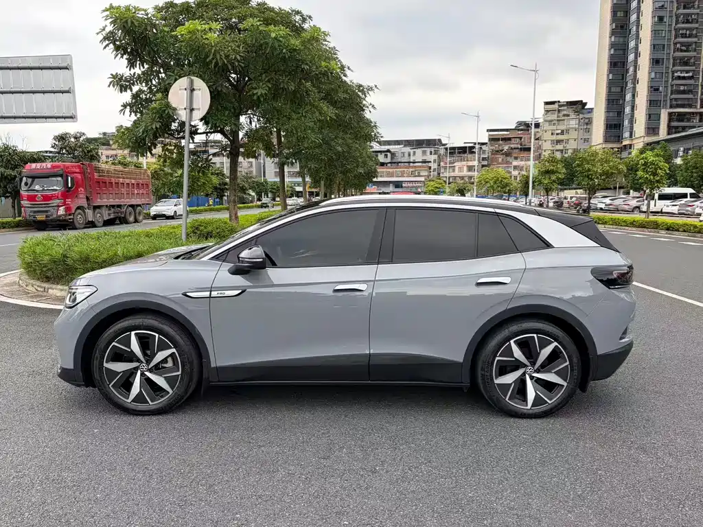 Volkswagen ID.4 Crozz — миниатюра 3