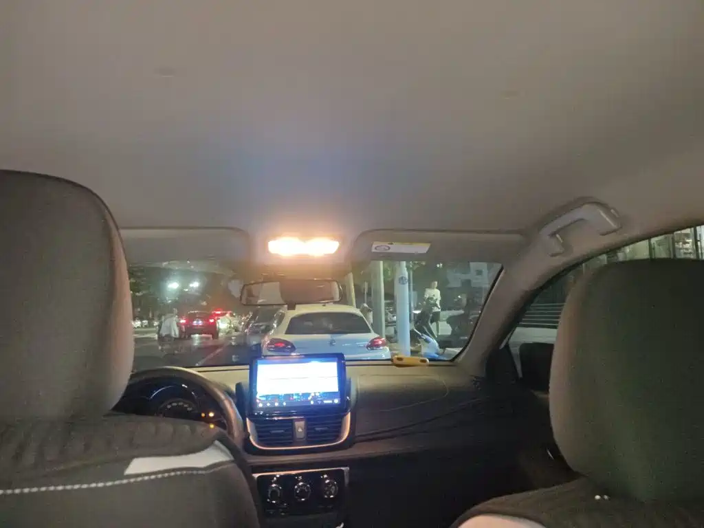 Toyota Yaris L — миниатюра 19