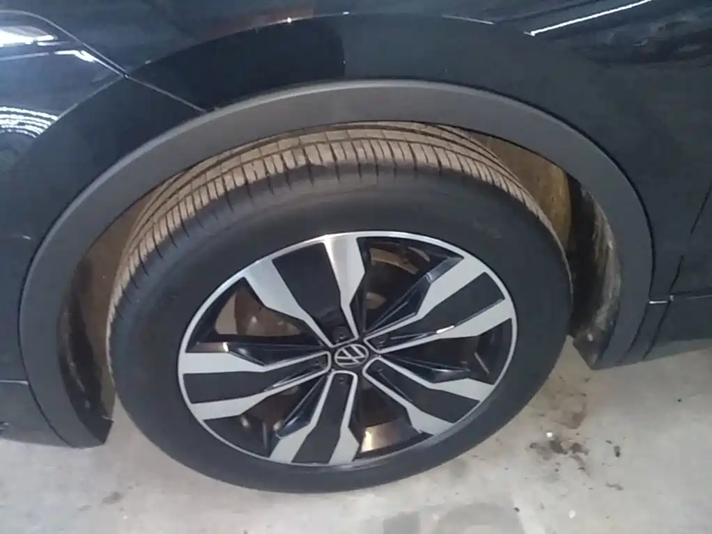 Volkswagen Tiguan L — миниатюра 23