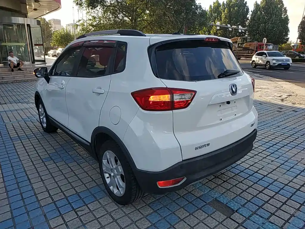 Changan CS15 — миниатюра 5