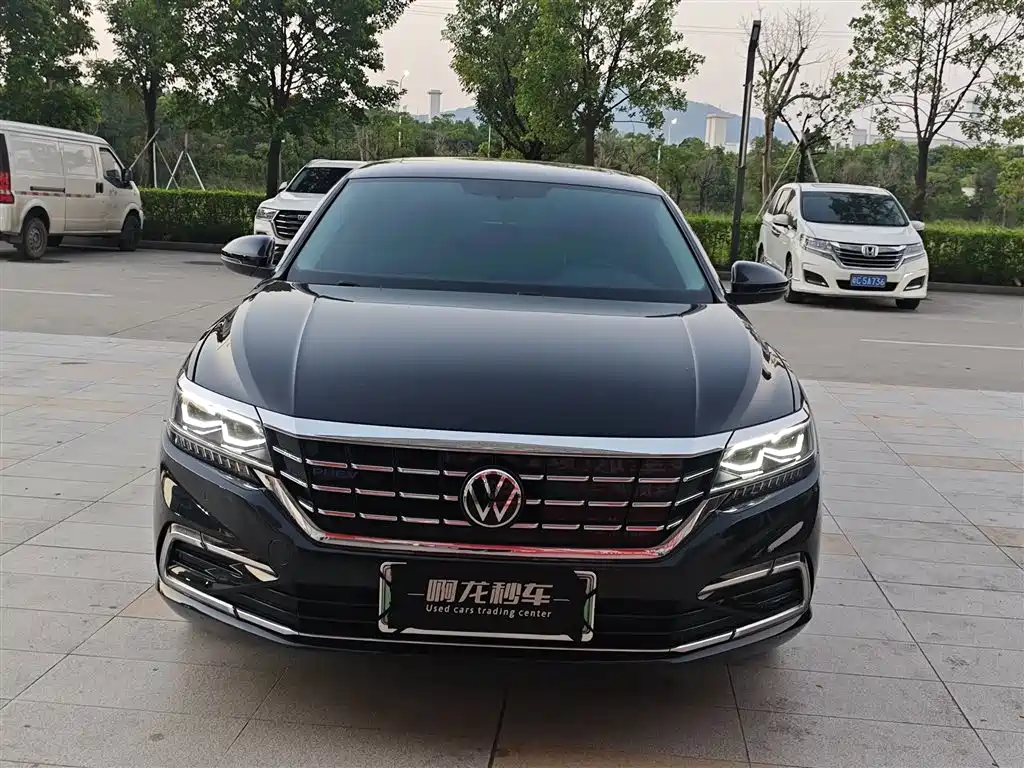 Volkswagen Passat PHEV — миниатюра 2