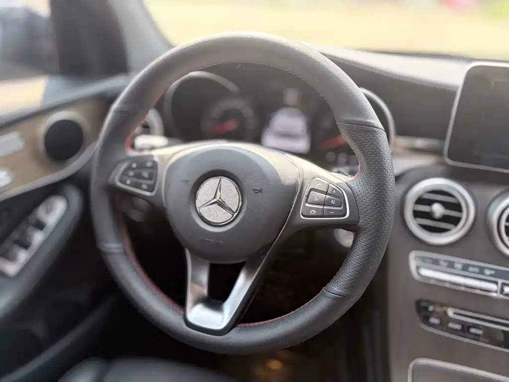Mercedes-Benz GLC Coupe — миниатюра 11