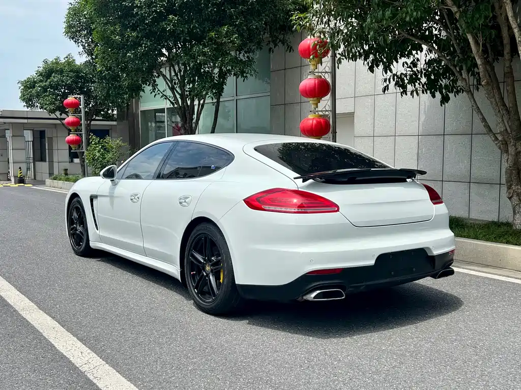 Porsche Panamera — миниатюра 8
