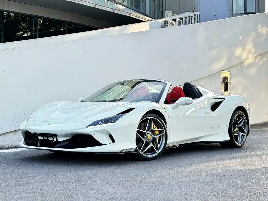 Ferrari F8