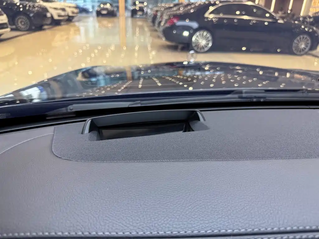 Mercedes-Benz S-Class — миниатюра 17
