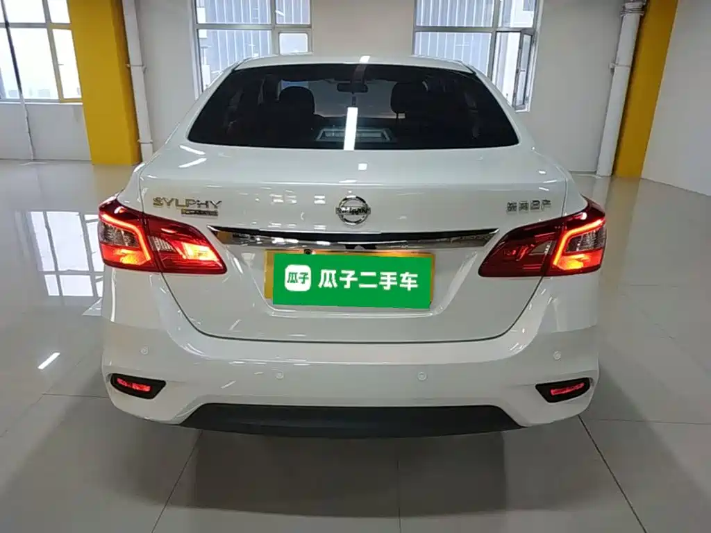 Nissan Sylphy — миниатюра 6