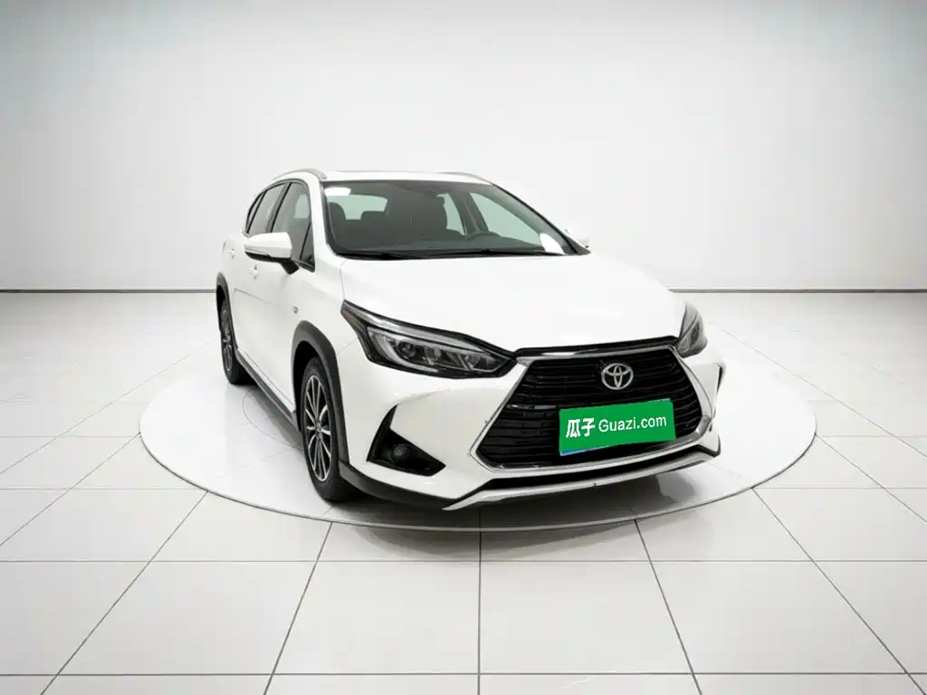 Toyota Yaris L — миниатюра 3
