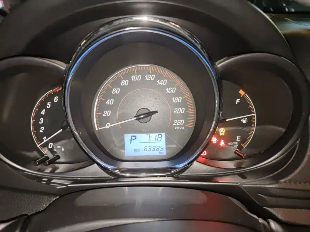 Toyota Yaris L — миниатюра 12
