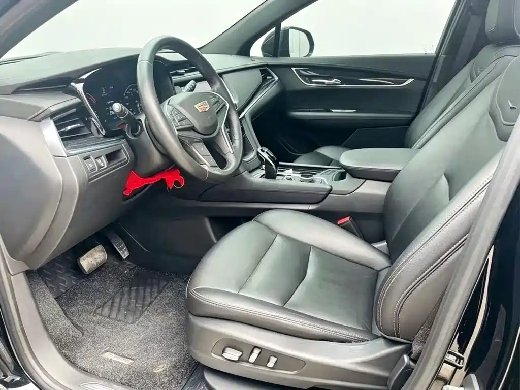 Cadillac XT5 — миниатюра 4