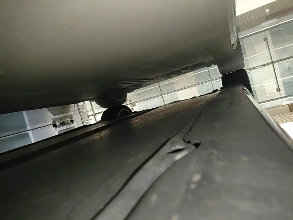 Tesla Model 3 — миниатюра 20