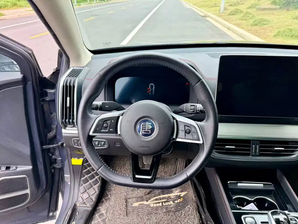 BYD Tang New Energy — миниатюра 7
