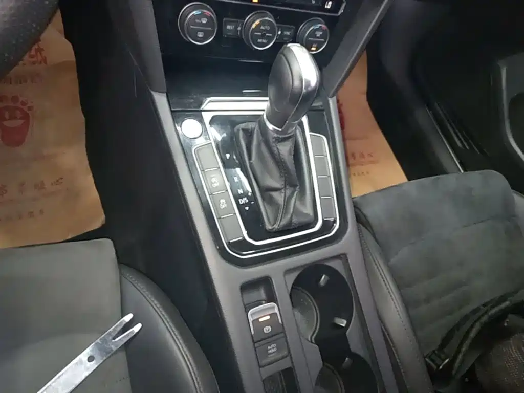 Volkswagen Magotan — миниатюра 14