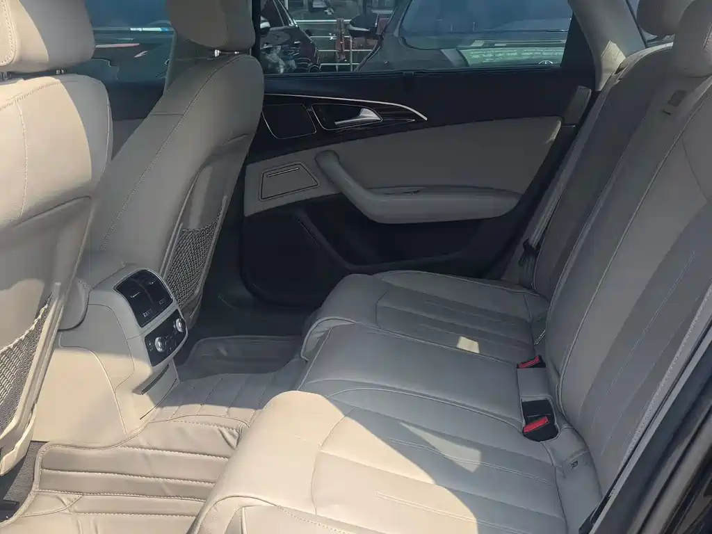 Audi A6L — миниатюра 9