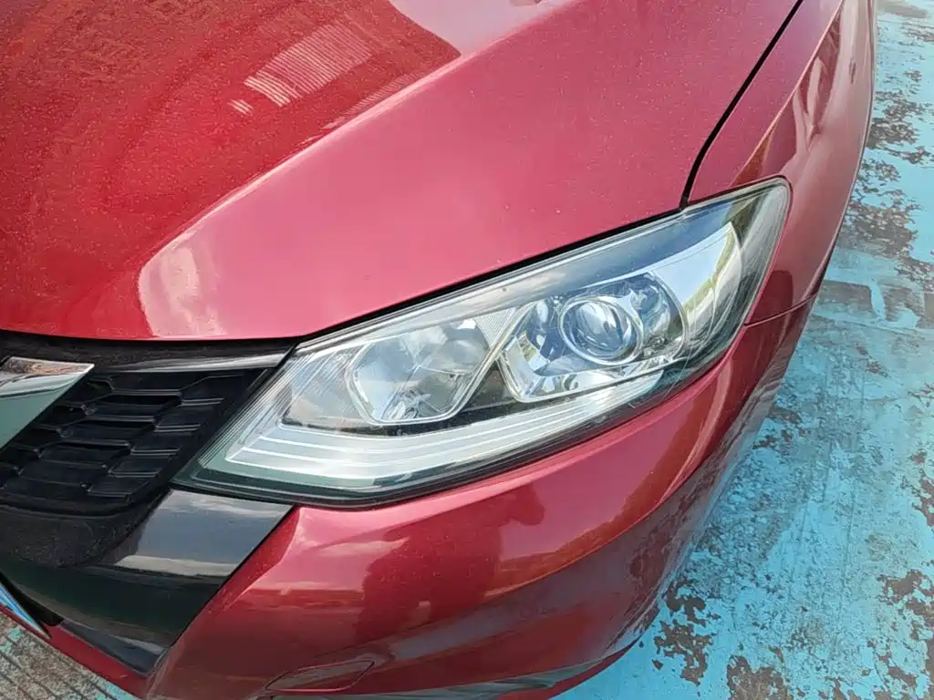 Nissan Tiida — миниатюра 24