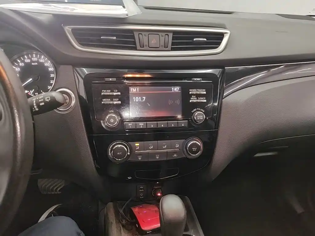Nissan Qashqai — миниатюра 13