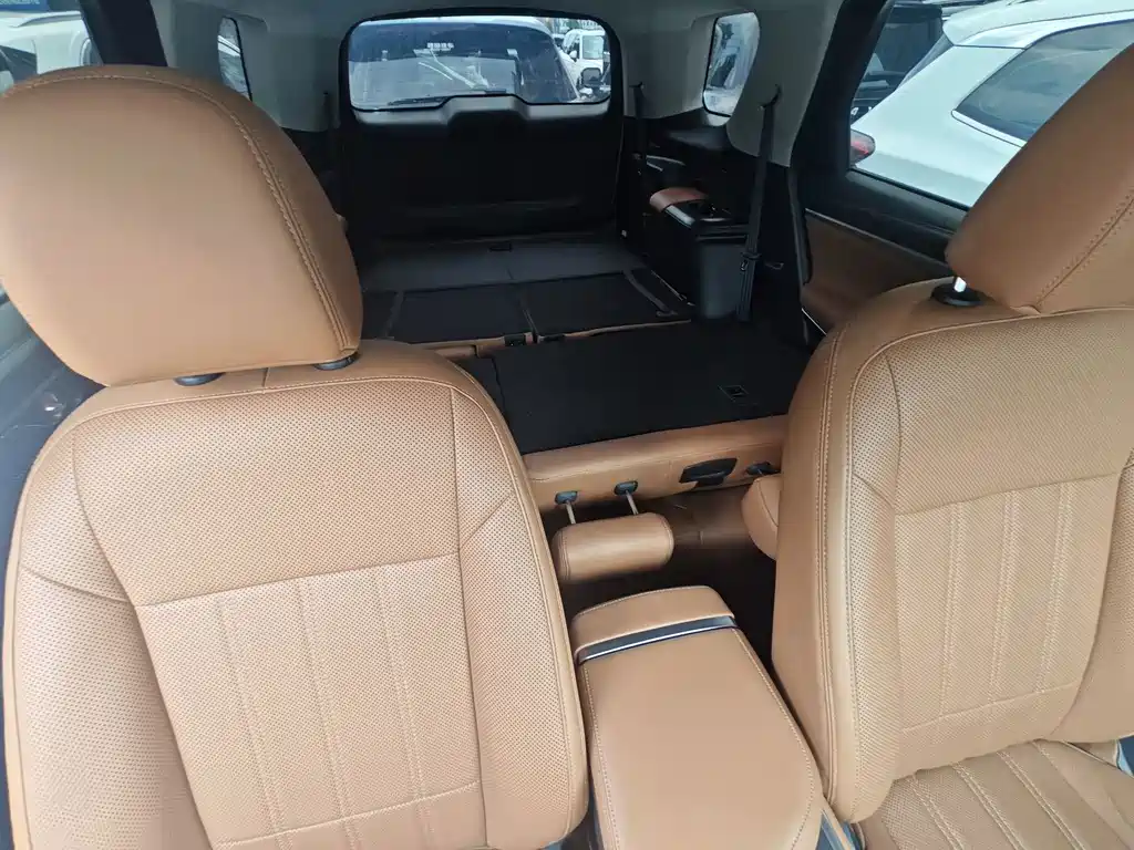 Changan CS95 — миниатюра 11
