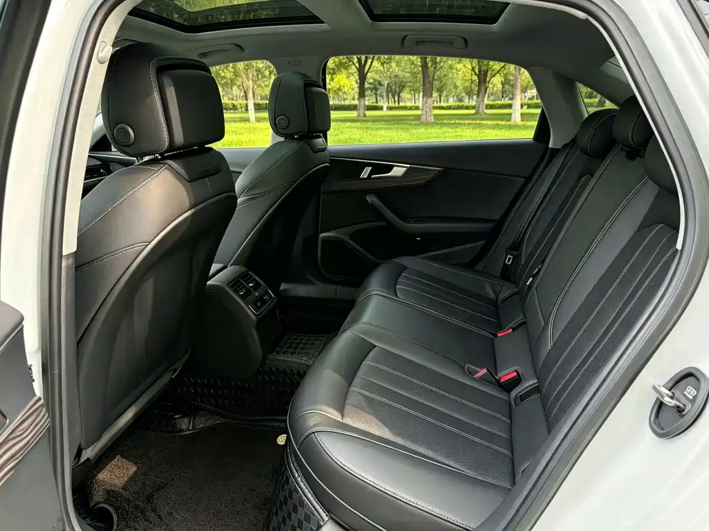 Audi A4L — миниатюра 12