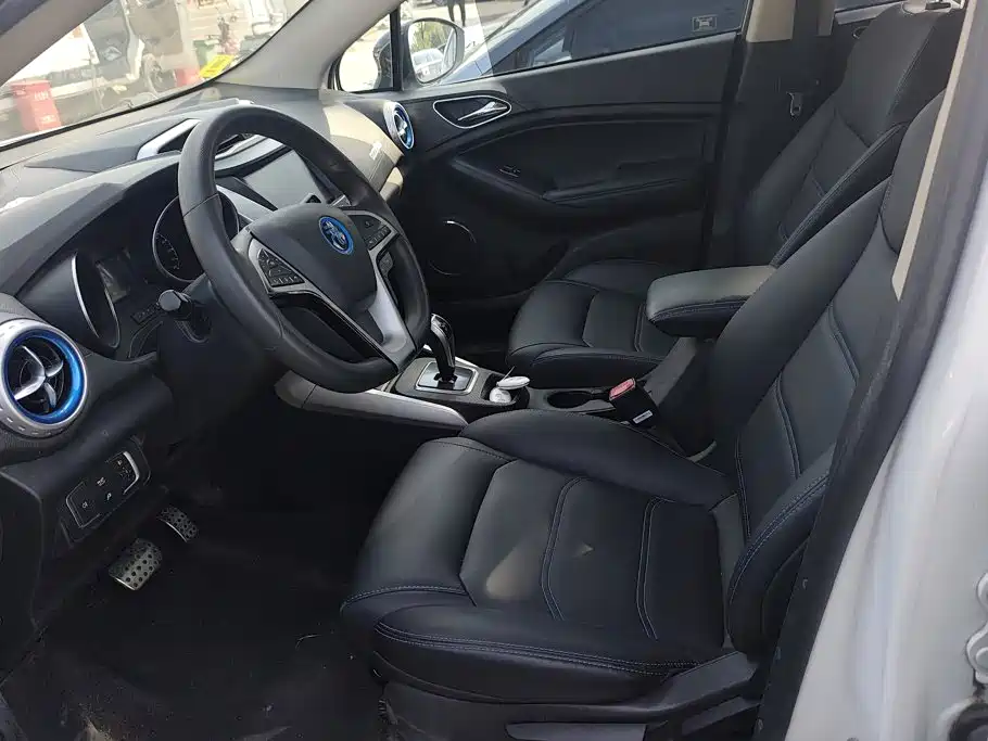 BYD Yuan EV — миниатюра 9