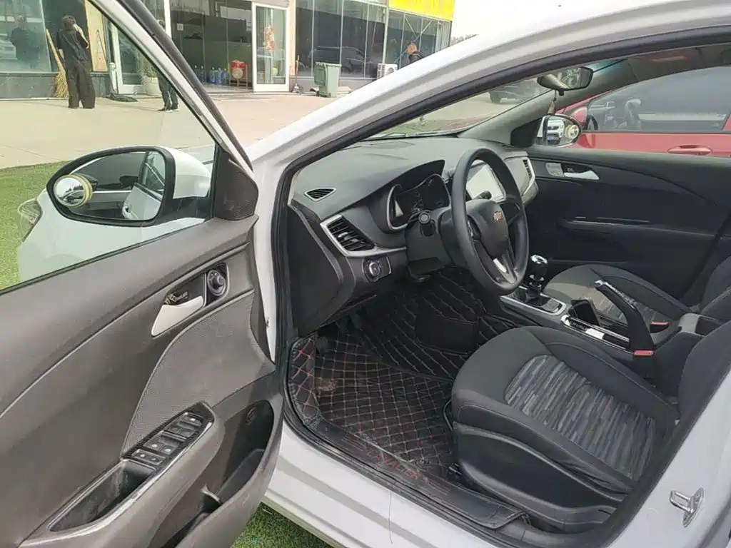 Chevrolet Cavalier — миниатюра 16