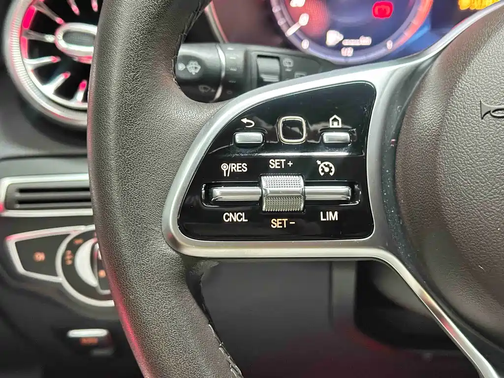 Mercedes-Benz GLC — миниатюра 27