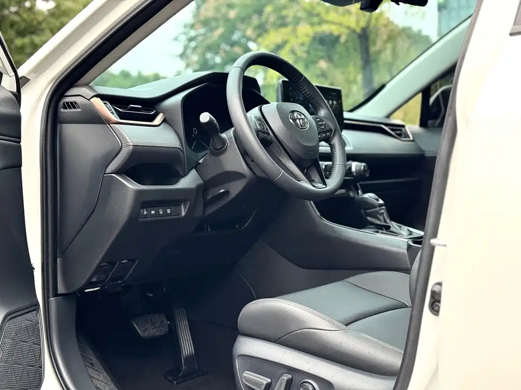 Toyota Wildlander — миниатюра 11
